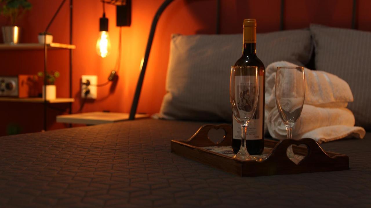 Tobacco Warehouse Apartment カヴァラ エクステリア 写真