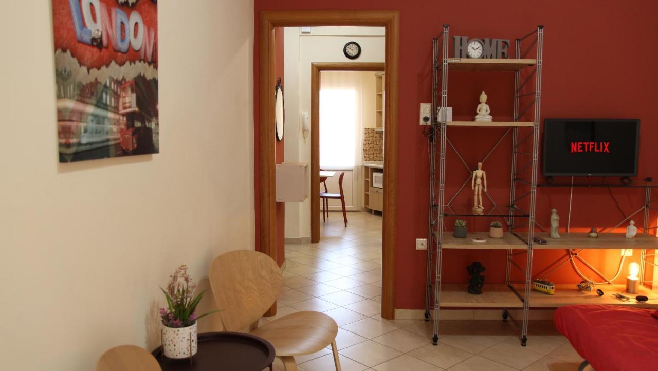 Tobacco Warehouse Apartment カヴァラ エクステリア 写真